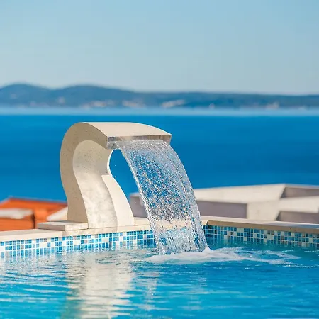 Luxury White Pearl With Pool Вилла